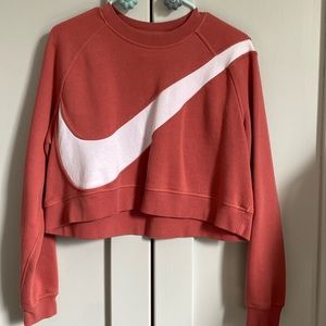 Nike cropped sweatshirt, size medium great condition